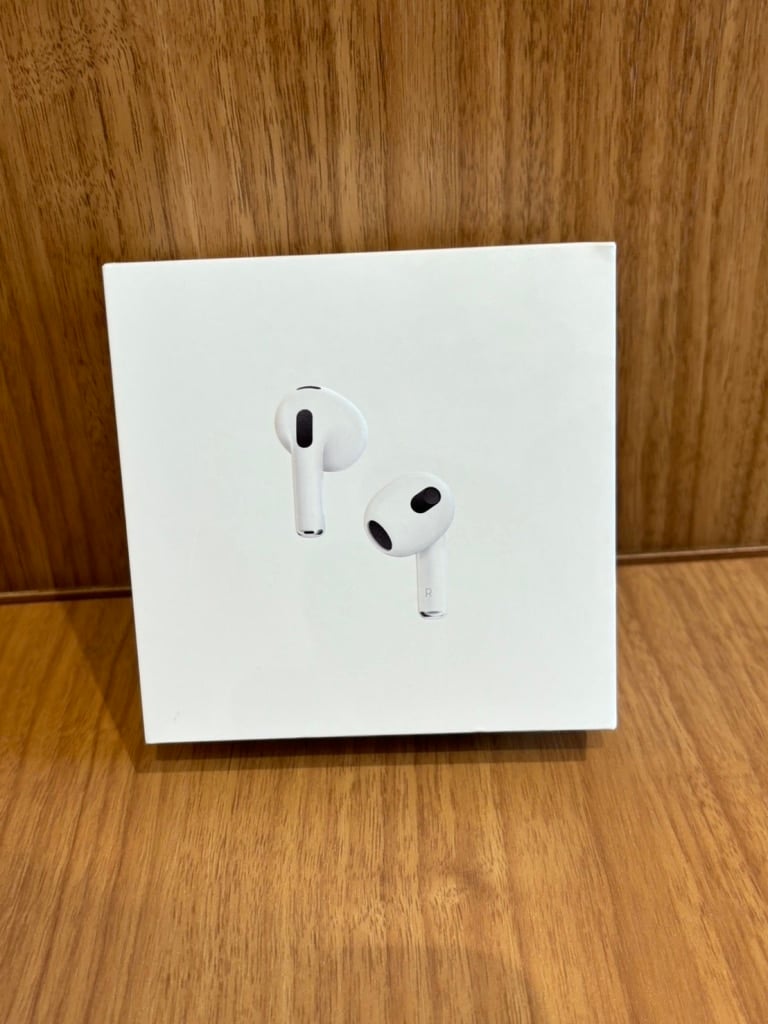 Apple AirPods 第3世代 MPNY3J/A