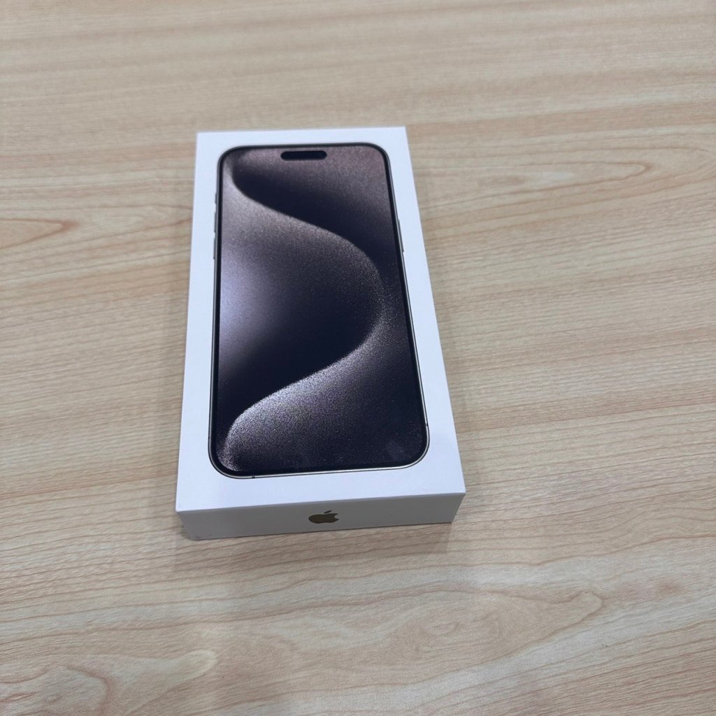 iPhone15ProMax 256GB ナチュラルチタニウム MU6R3J/A