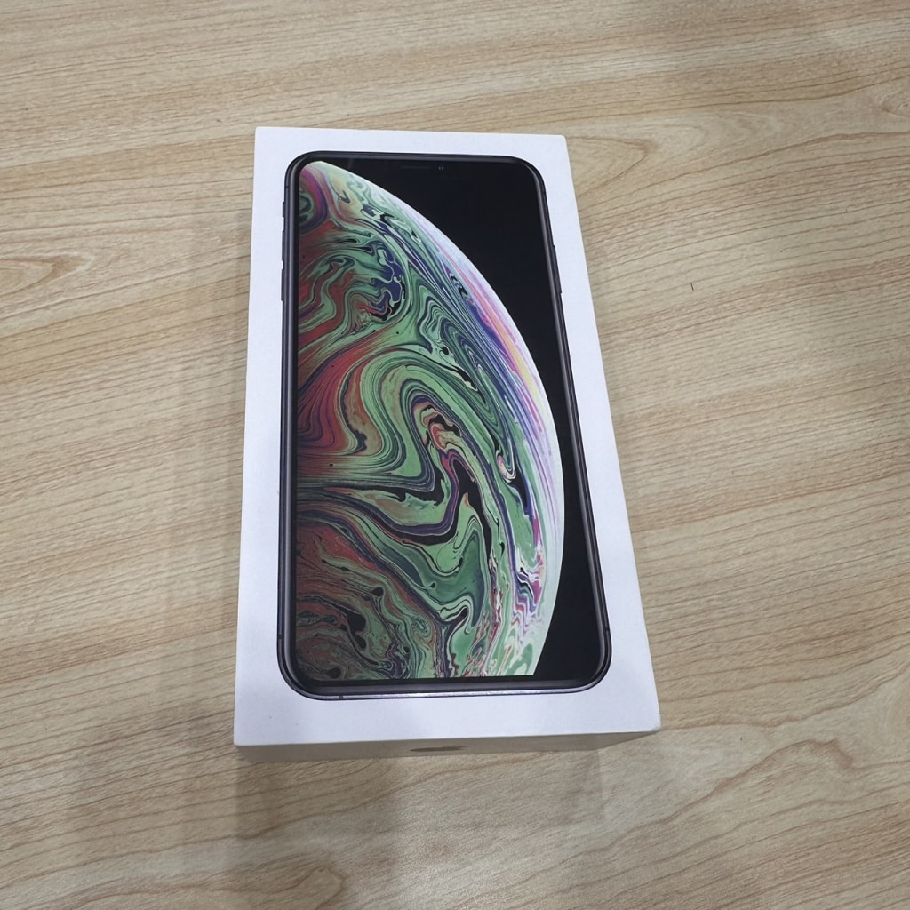 SIMロック解除(docomo) iPhoneXS Max 512GB スペースグレイ MT6X2J/A