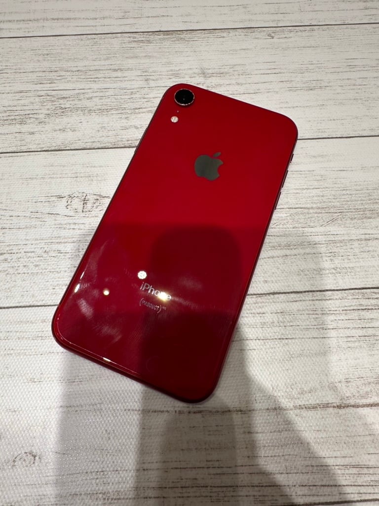 au iPhoneXR 64GB レッド MT062J/A