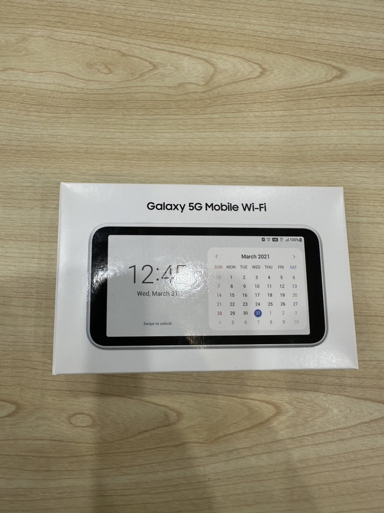 UQmobile Galaxy 5G Mobile Wi-Fi SCR01