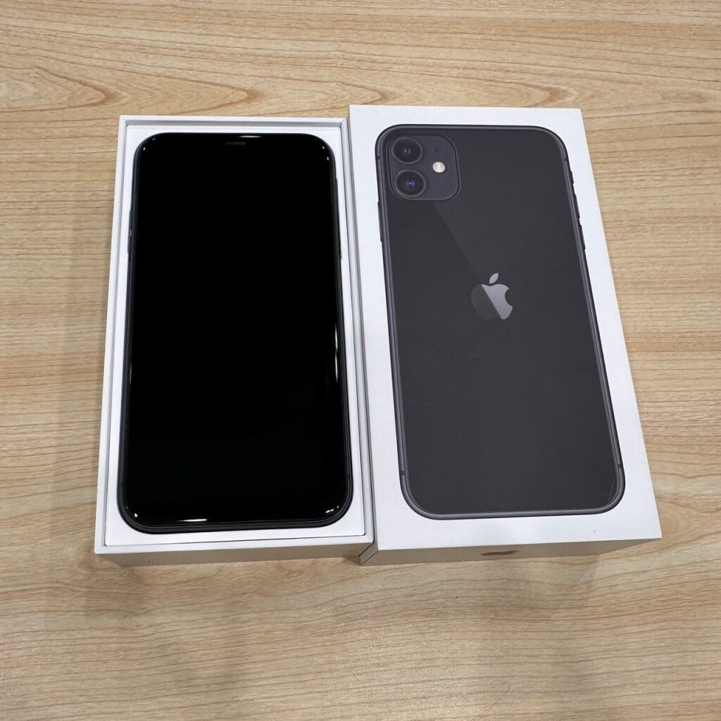 au/SIMロック解除 iPhone11 64GB ブラック MWLT2J/A