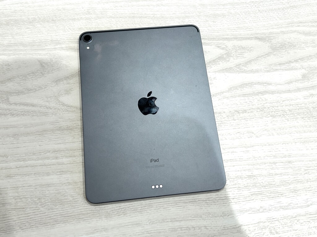 Apple iPad Pro 11インチ 第1世代 Wi-Fiモデル 64GB スペースグレイ MTXN2J/A