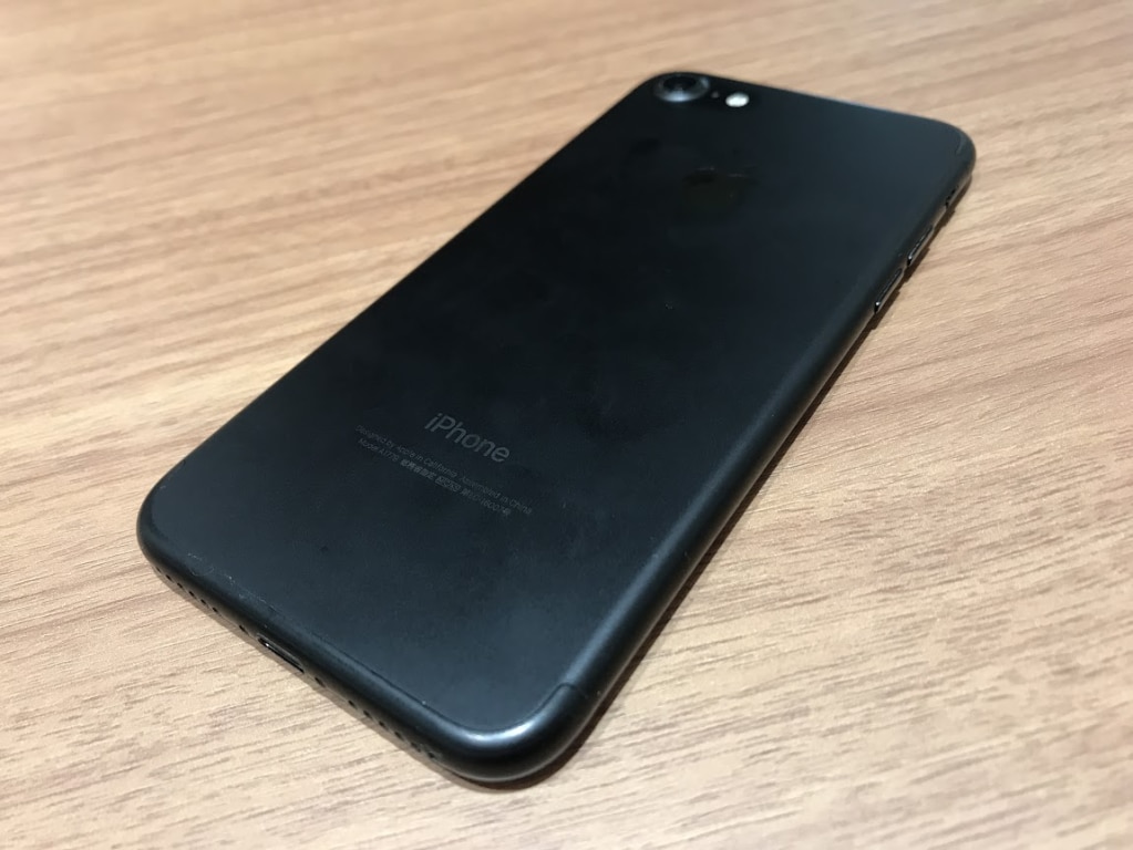 SIMロック解除(Softbank)iPhone7 128GB ブラック MNCK2J/A