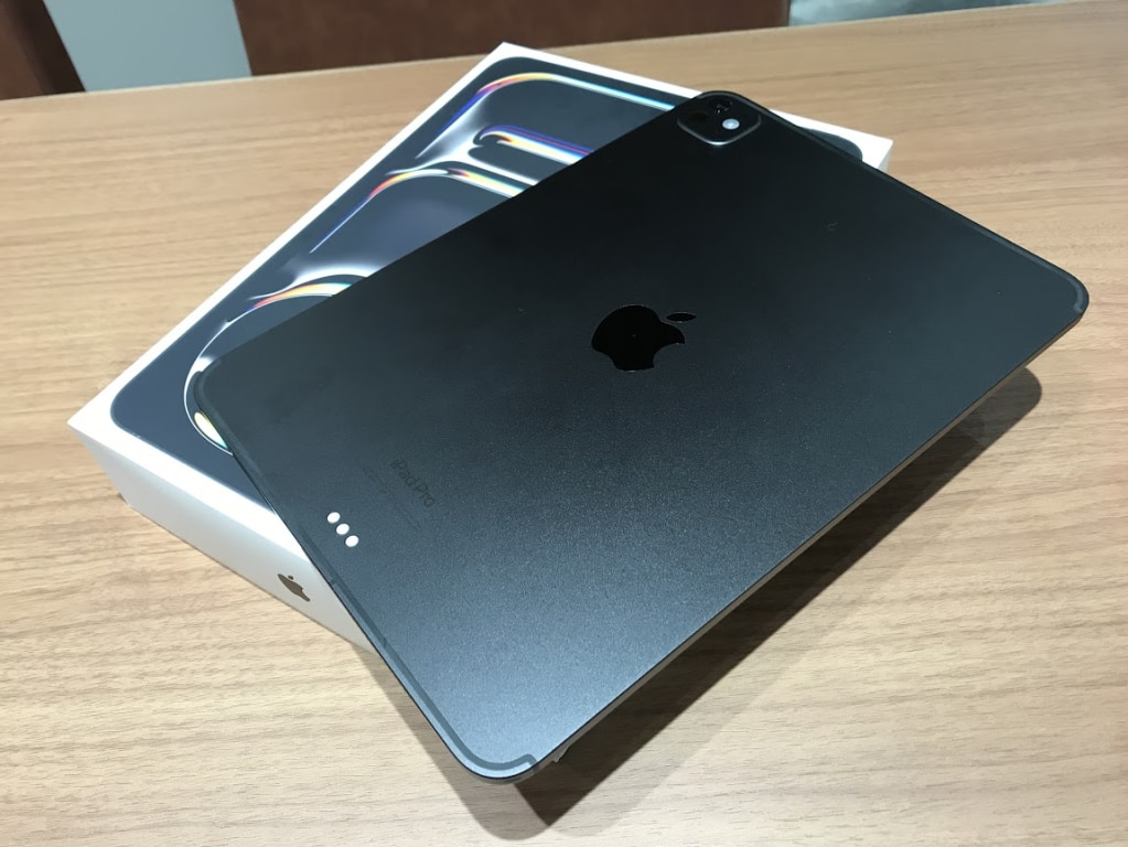 SIMロック解除(Softbank)iPad Pro 11インチ Wi-Fi+Cellular 256GB スペースブラック MVW13J/A