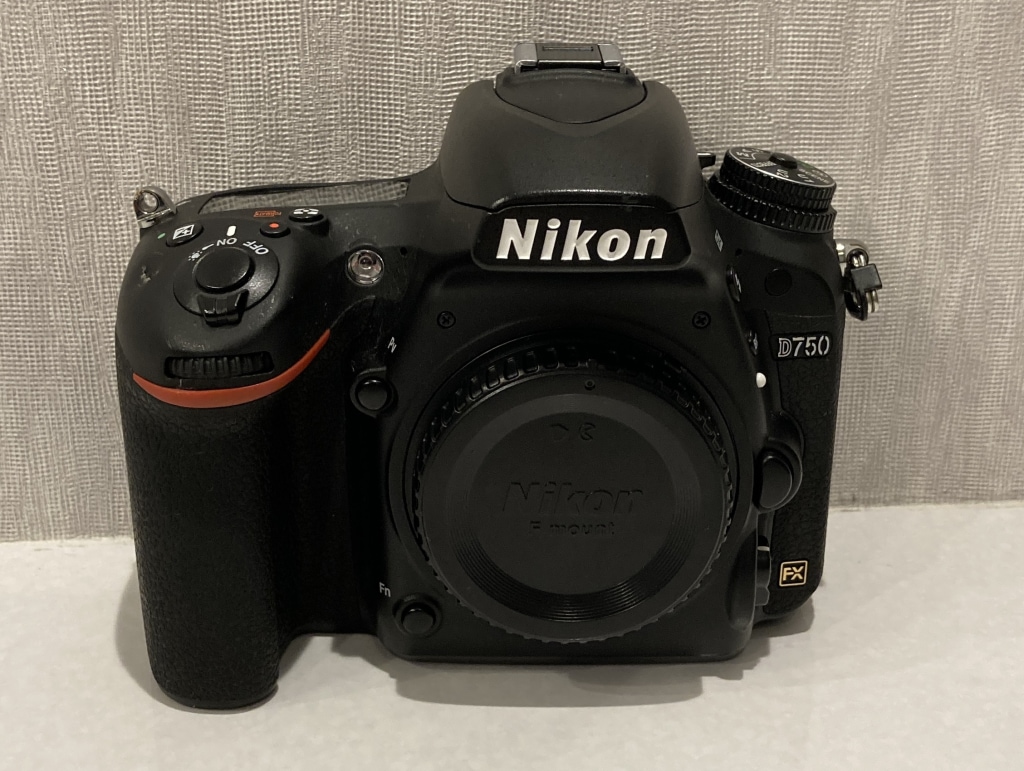 Nikon D750 一眼レフカメラ