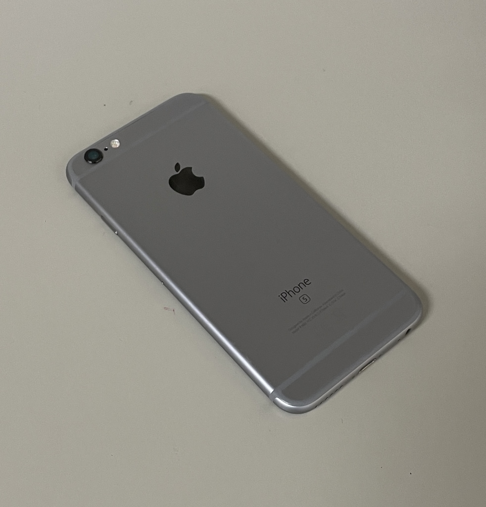 Softbank/SIMロック解除済 iPhone6s 32GB スペースグレイ MN0W2J/A