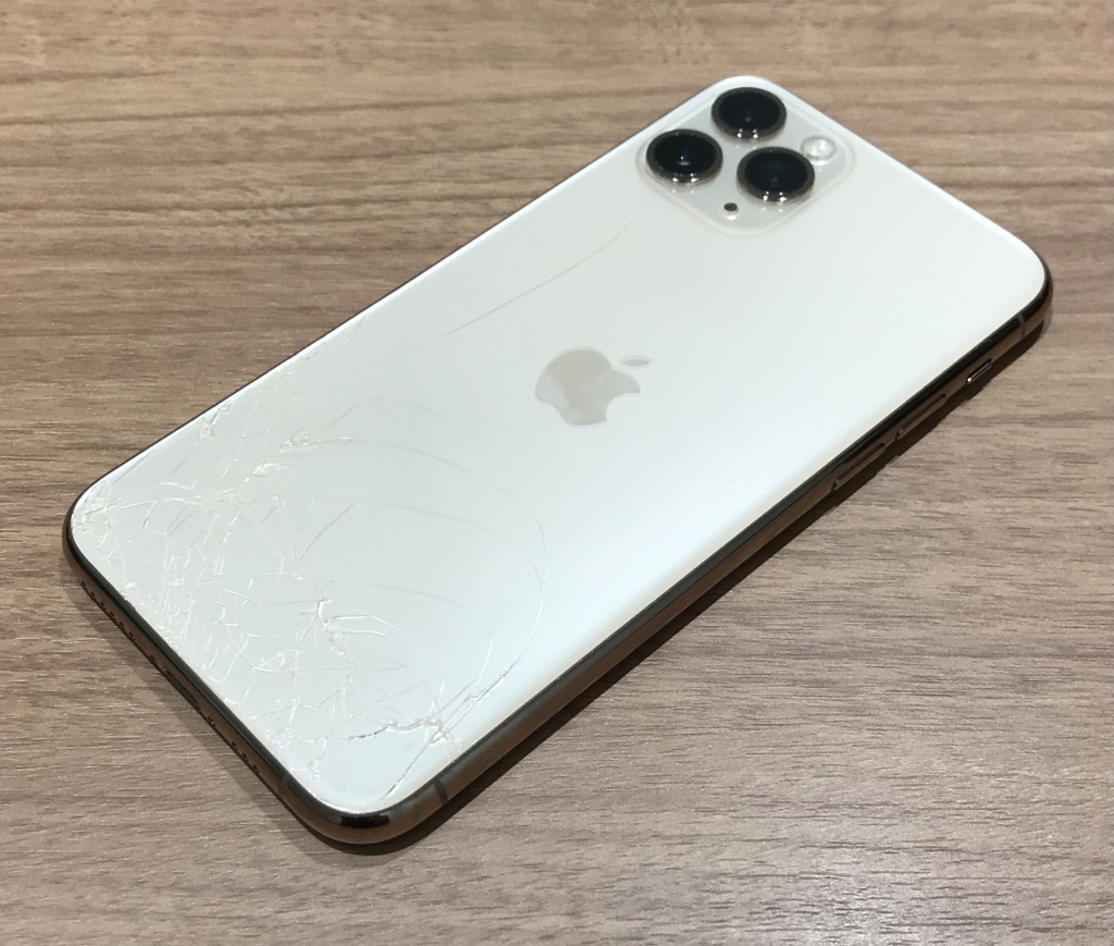 SIMロック解除(docomo) iPhone11Pro 64GB ゴールド MWC52J/A