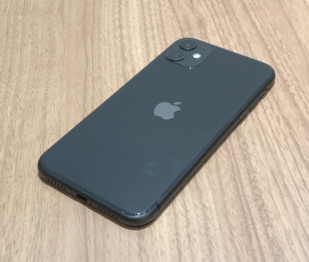 SIMロック解除(Softbank) iPhone11 256GB ブラック NWM72J/A