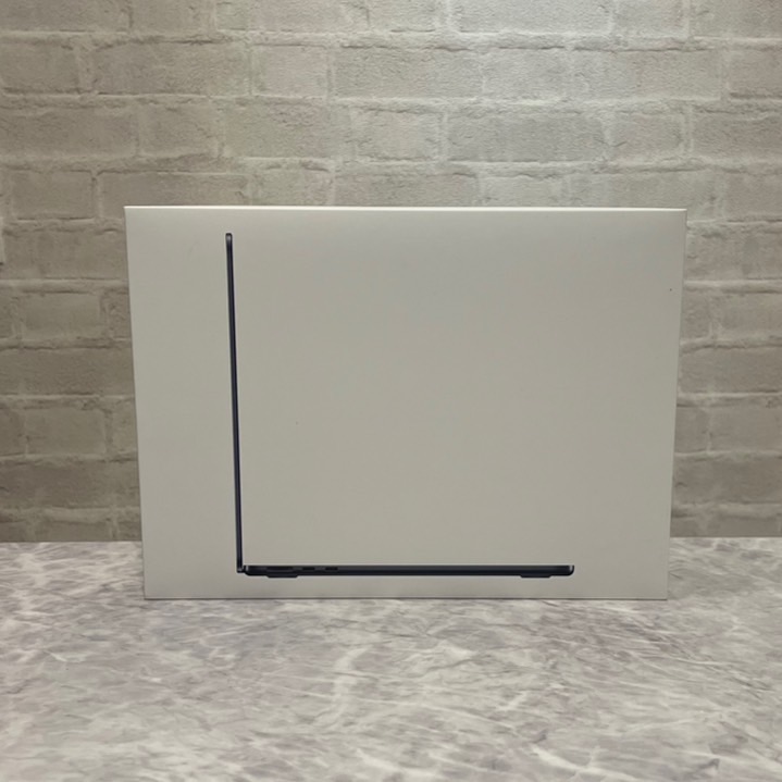 MacBook Air 13.6インチ 2024  M3 16GB SSD512GB MXCV3J/A