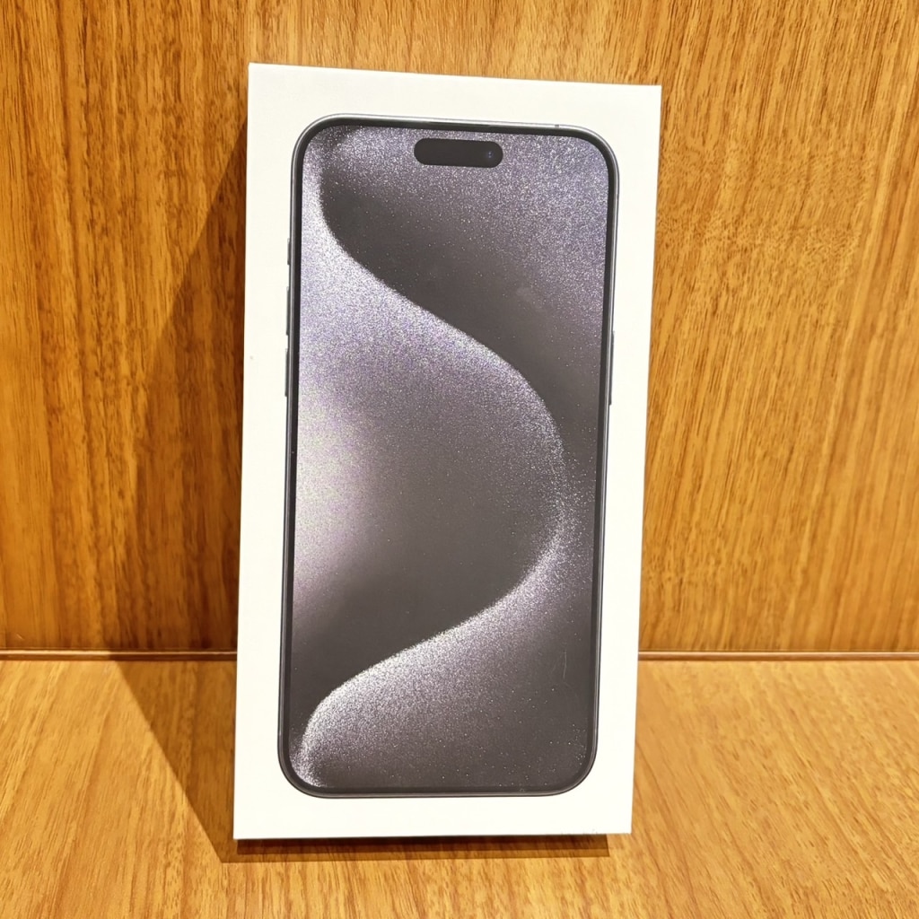 iPhone 15 ProMax 256GB ブラックチタニウム MU6P3J/A