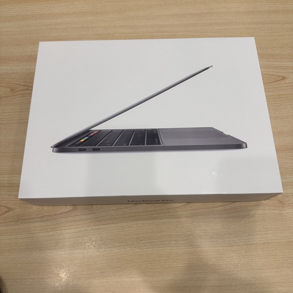 Apple MacBookPro 13インチ 256GB スペースグレイ MXK32J/A