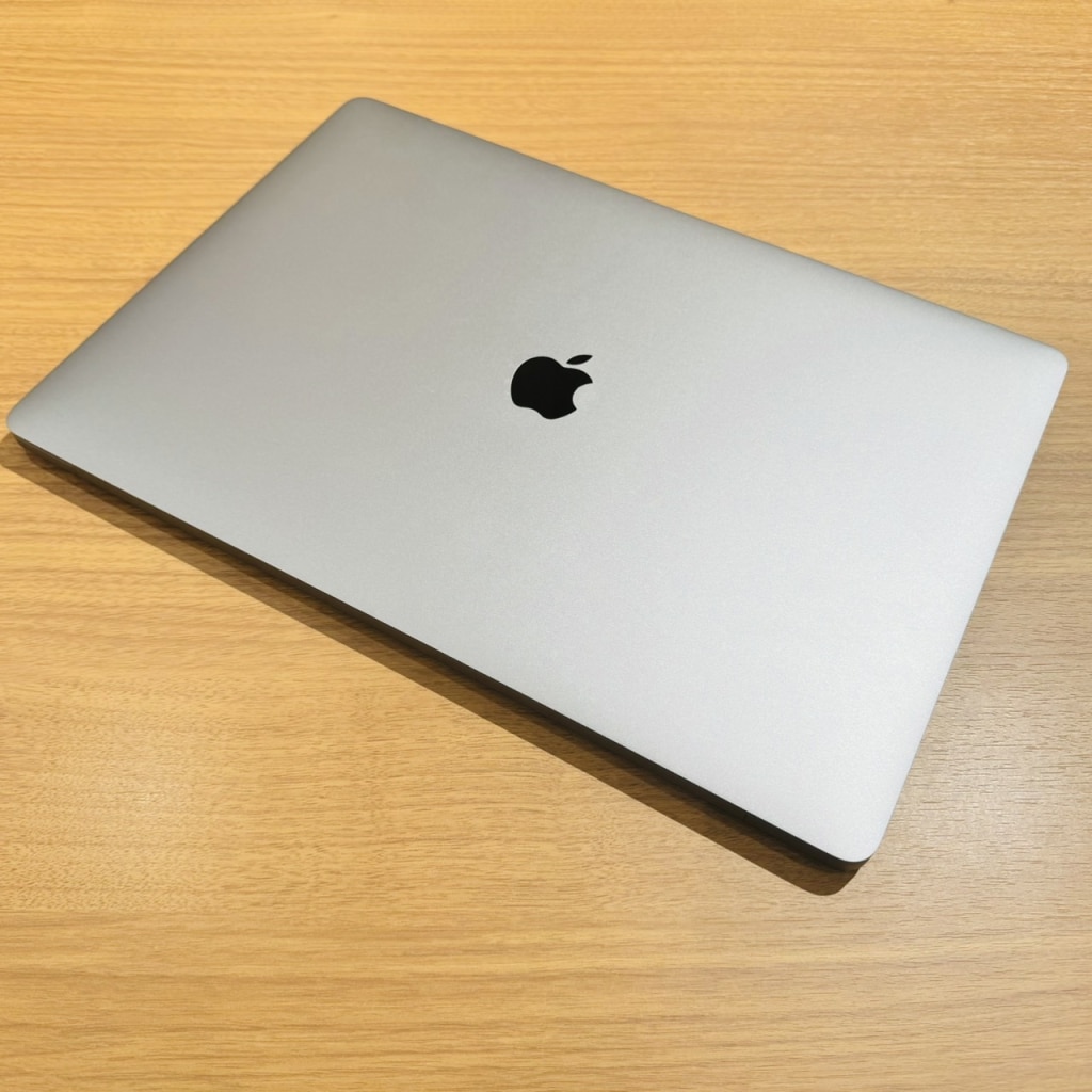 Macbook Pro 2019 16インチ メモリ16GB SSD512GB