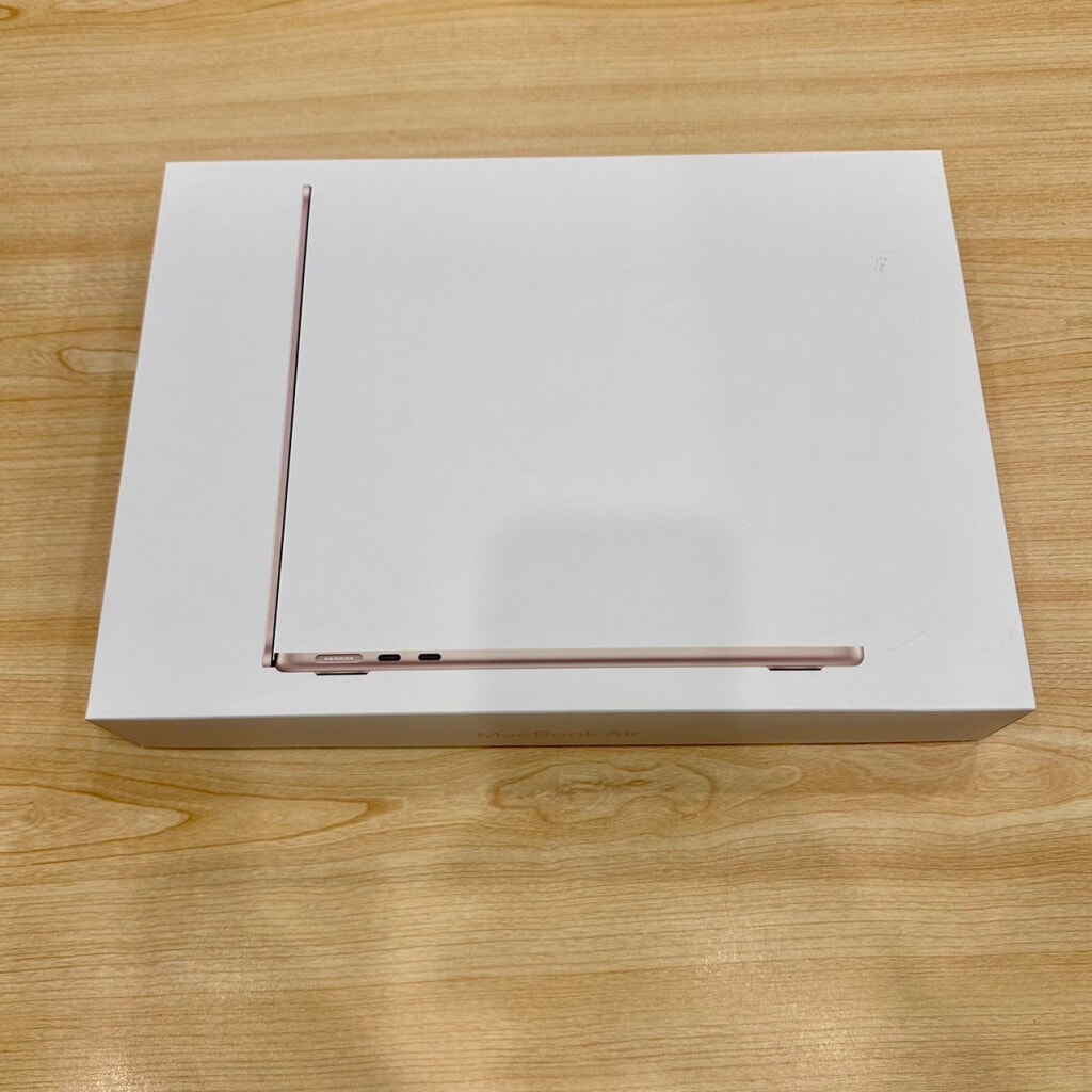 Apple MacBook Air 13インチ 256GB ミッドナイト A2681