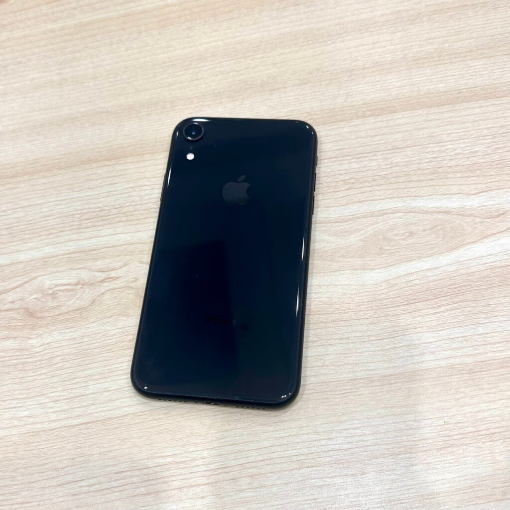 docomo/SIMロック解除済み iPhoneXR 64GB ブラック MT002J/A