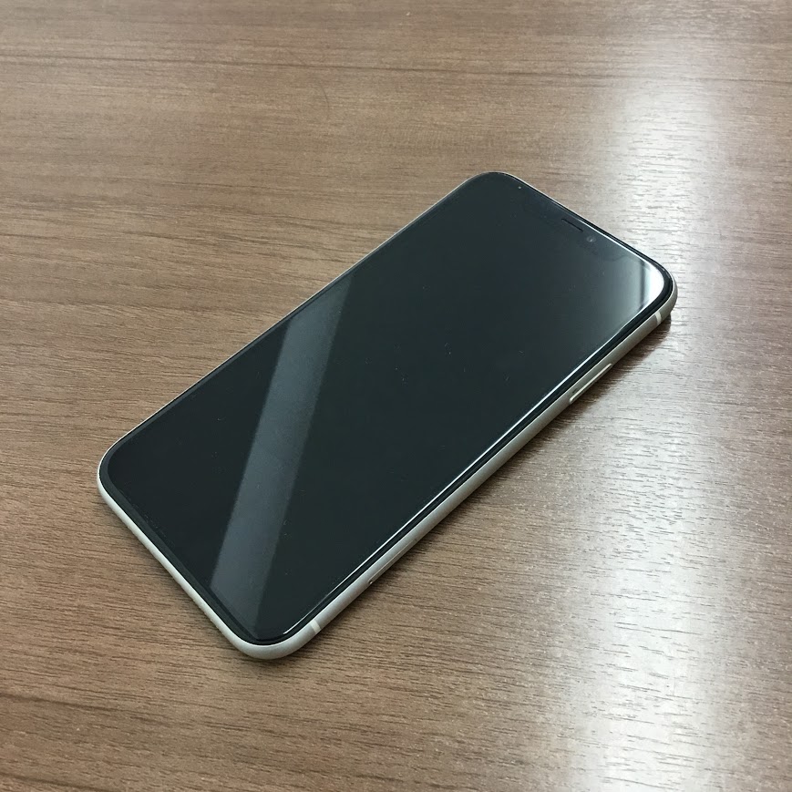 SIMロック解除(au) iPhone11 64GB ホワイト MWLU2J/A