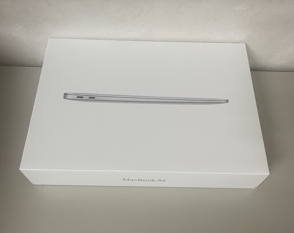 MacBook Air 13インチ 256GB シルバー MWTK2J/A (Early 2020)