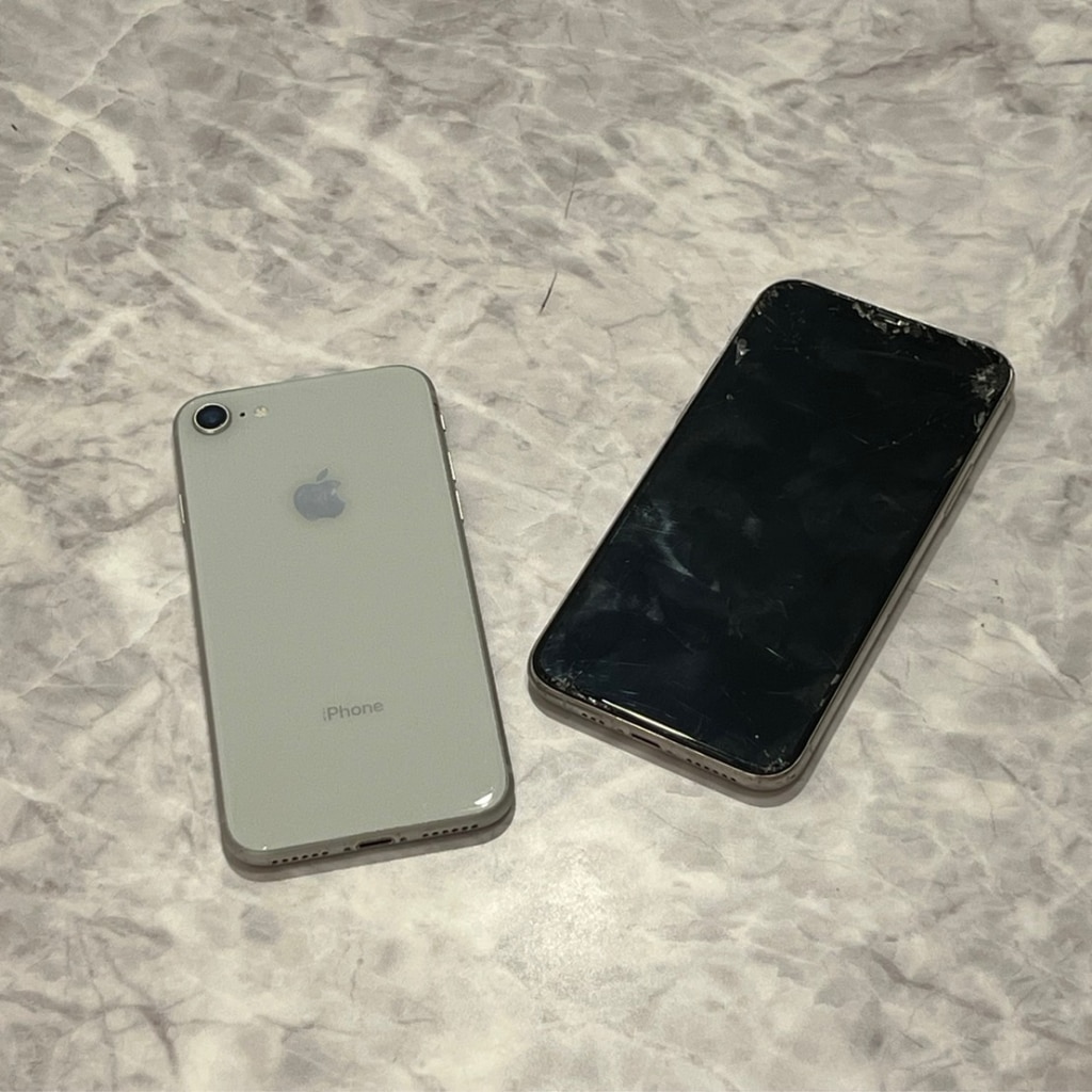 iPhone 8 64GB シルバー MQ792J/A  iPhone11Pro 256GB シルバー MWC82J/A