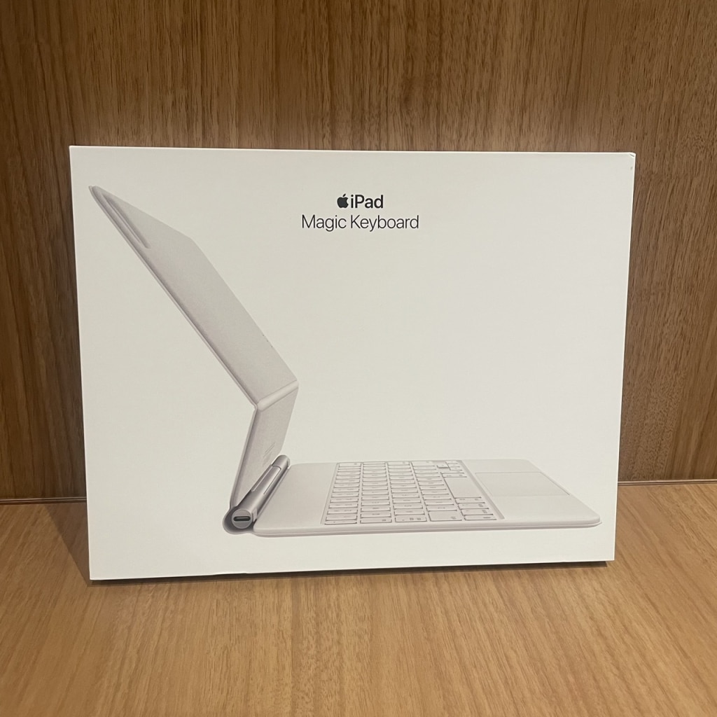 iPad Pro 11インチ 第3世代/iPad Air 第4世代 用Magic Keyboard ホワイト MJQJ3J/A