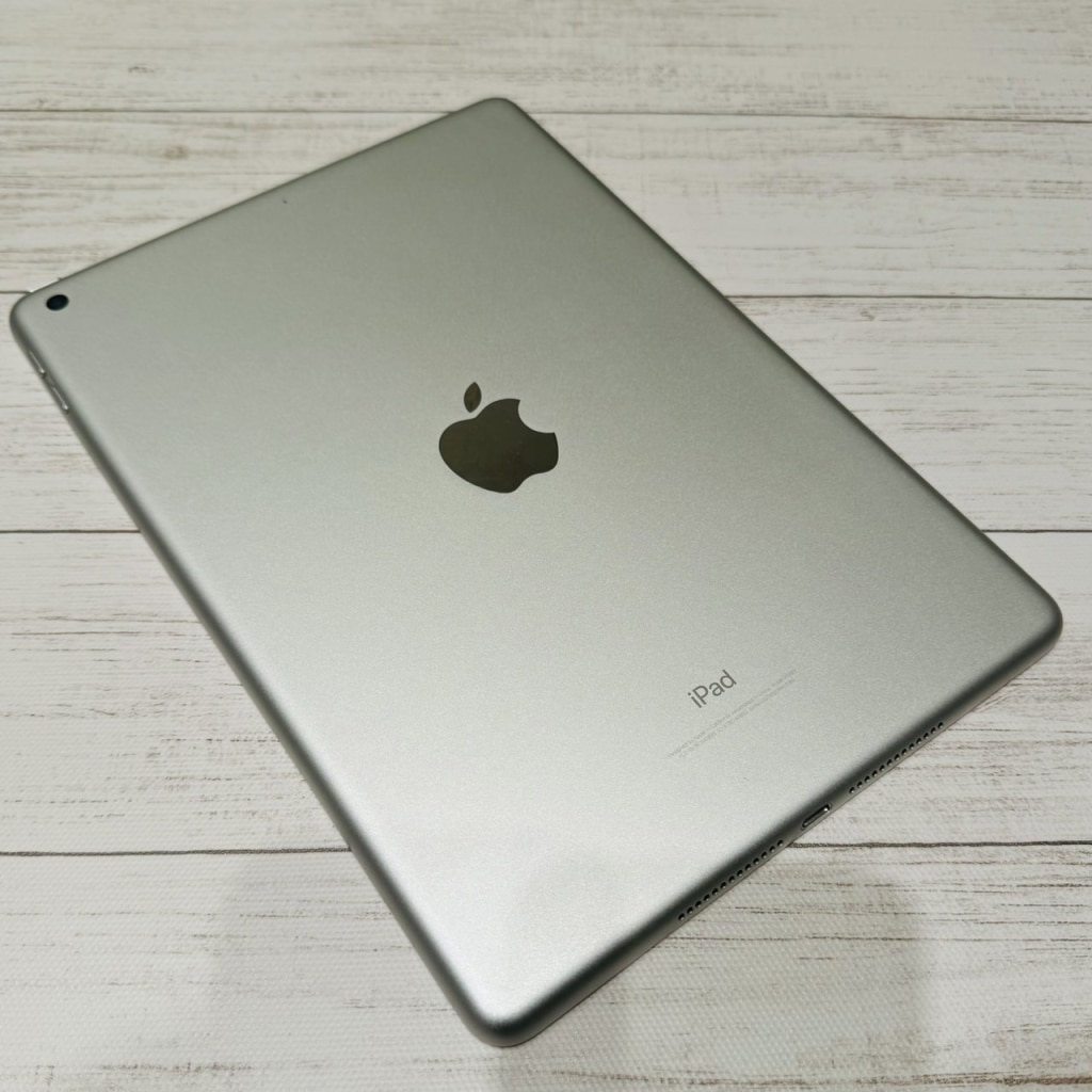 iPad 第6世代 Wi-Fiモデル 128GB シルバー MR7K2LL/A