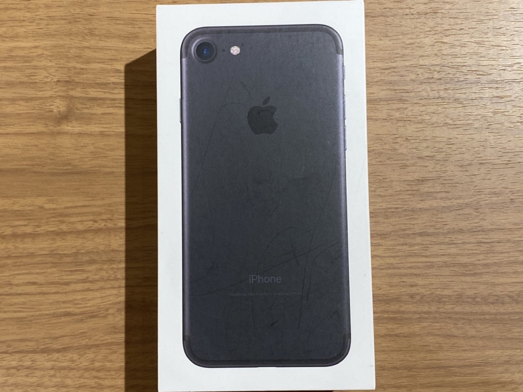 SIMロック解除(au) iPhone7 32GB ブラック MNCE2J/A