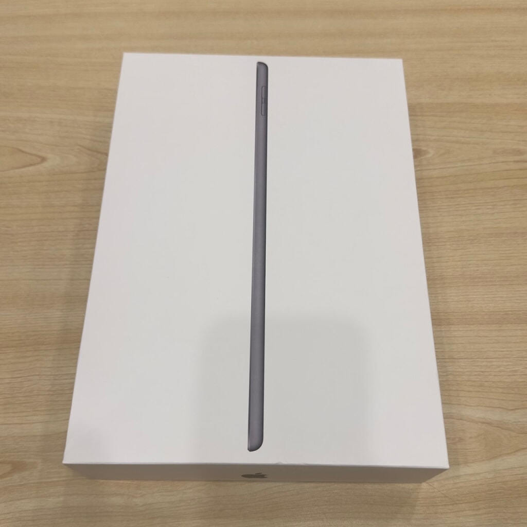 iPad 第8世代 Wi-Fi 128GB スペースグレイ MYLD2J/A