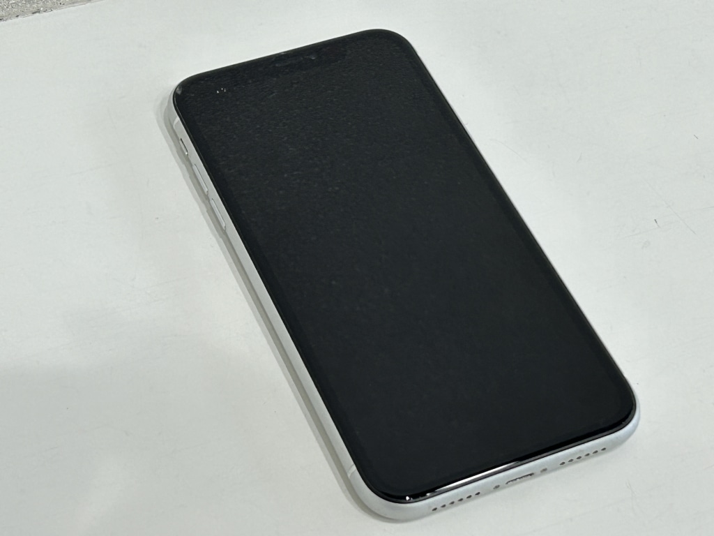 SIMロック解除(Softbank) iPhoneXR 128GB ホワイト MT0J2J/A