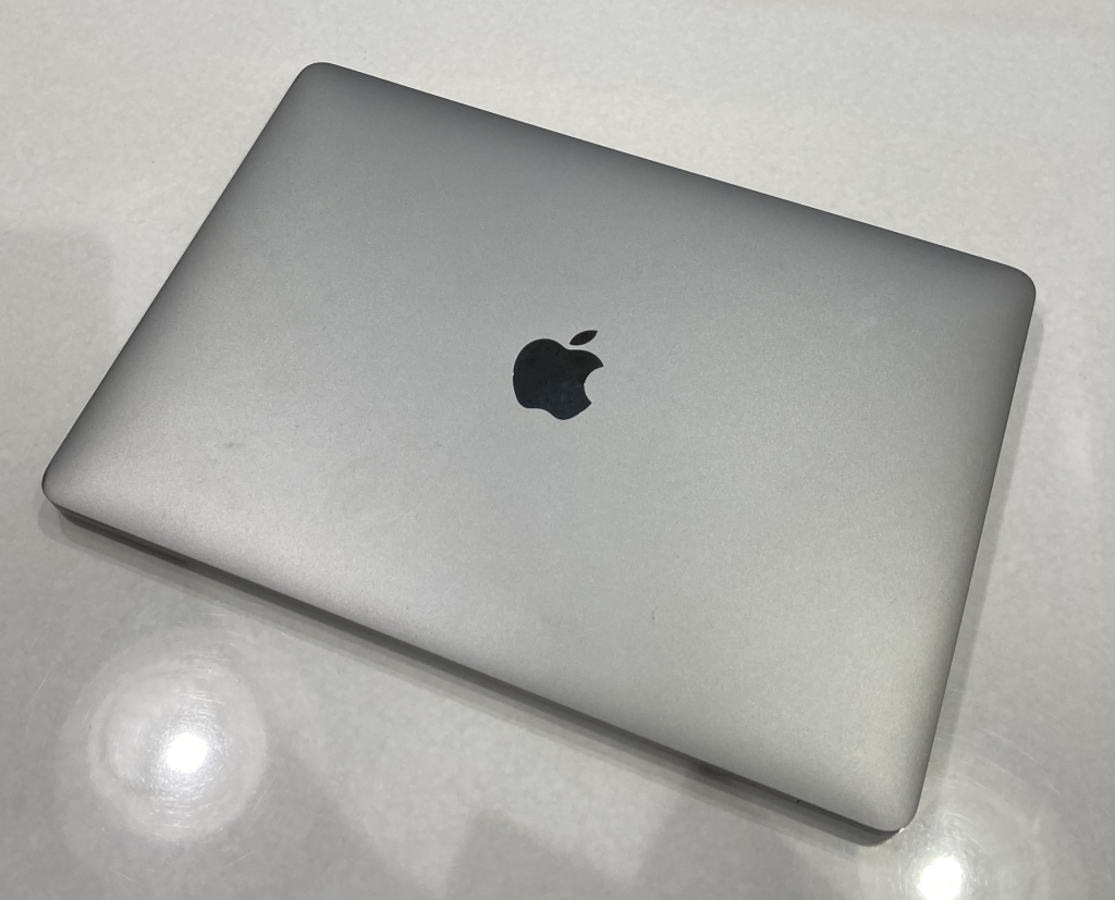 Apple MacBook Pro 13インチ メモリ:16GB SSD:1TB MJ123J/A