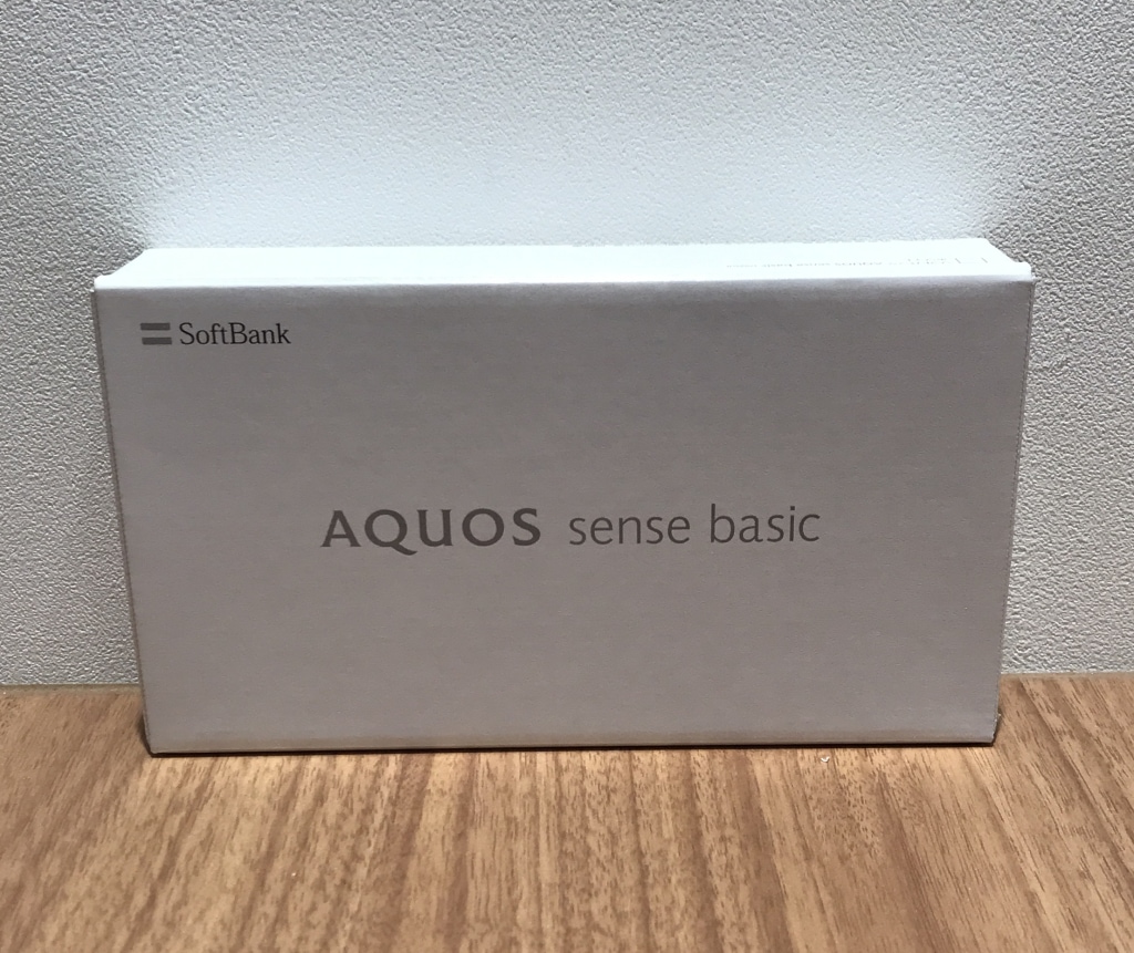 SIMロック解除済み(Softbank) AQUOS sense basic 702SH ホワイト