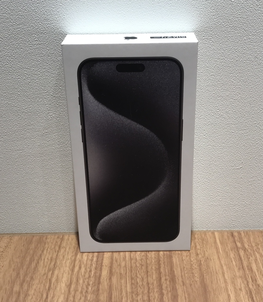 国内版SIMフリー iPhone 15 ProMax 256GB ブラックチタニウム MU6P3J/A