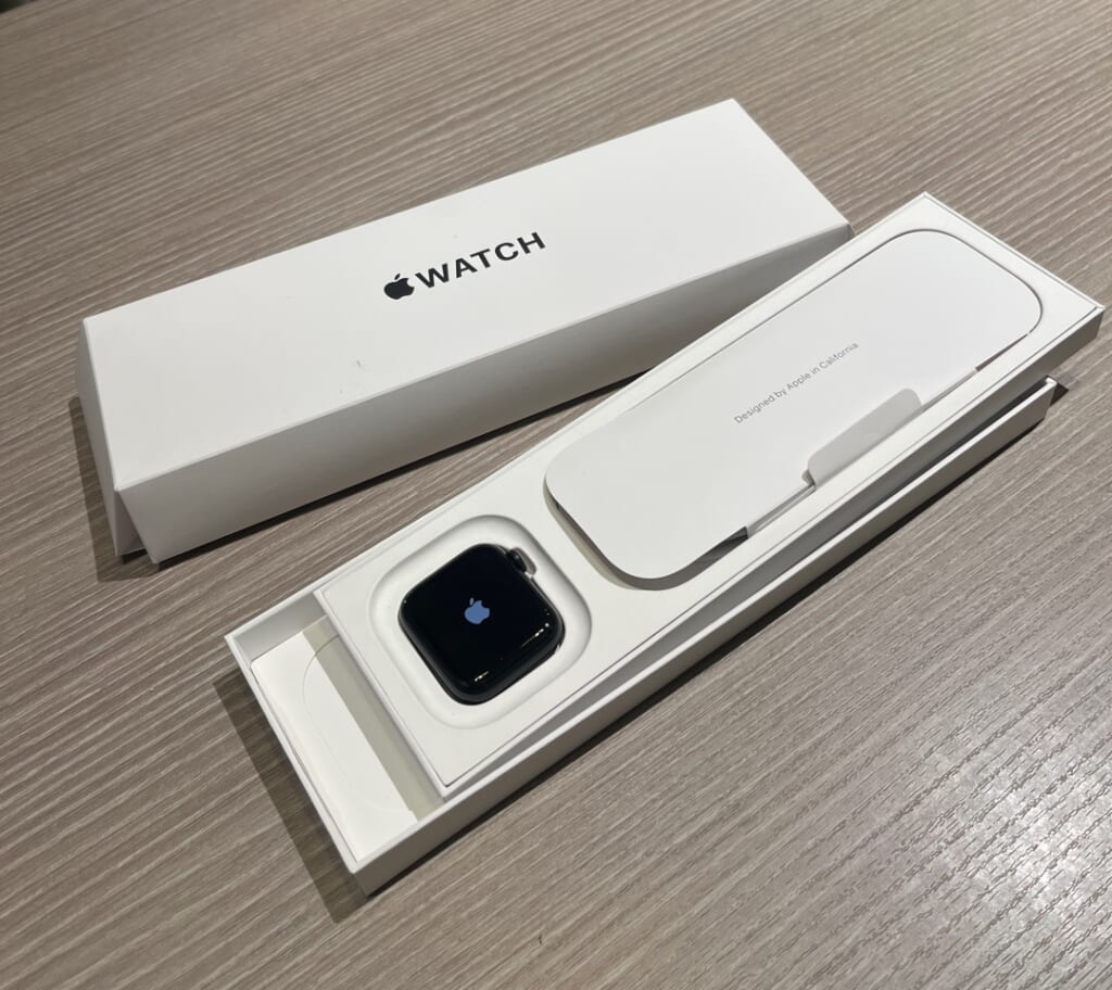 AppleWatch SE2 40mm Wi-Fi＋cellular ミッドナイトアルミニウム MRWK3J/A