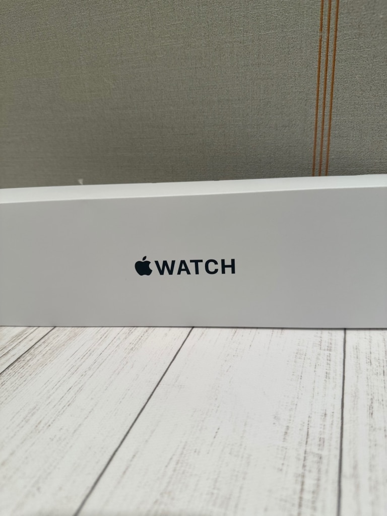 Apple Watch SE 第2世代 40mm GPSモデル ミッドナイトアルミニウム MRTR3J/A