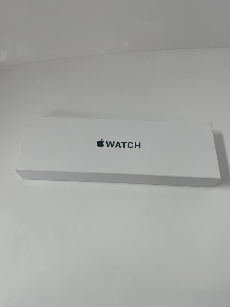 AppleWatchSE2 40mm GPS ミッドナイトアルミニウムケース/ミッドナイトスポーツバンド(S/M) MR9X3J/A 新品