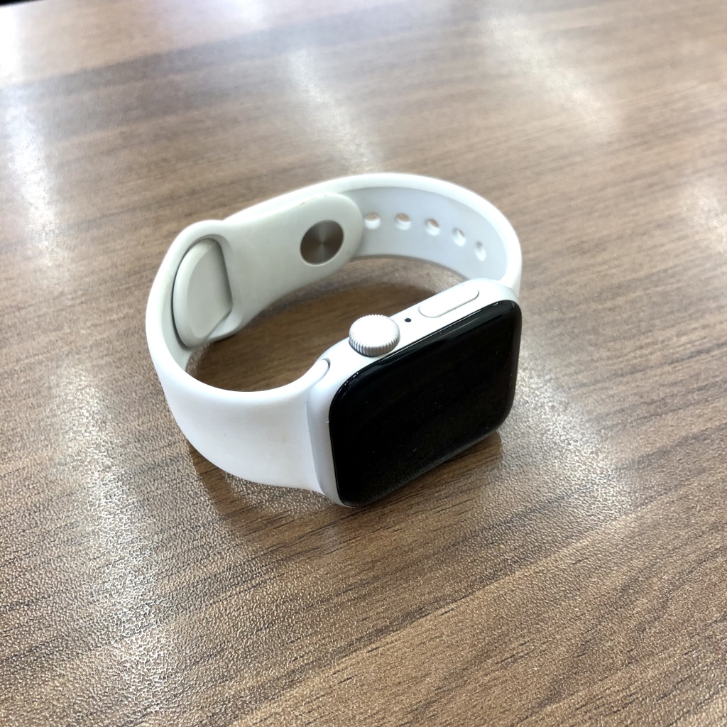 国内版SIMフリー AppleWatchSE GPSモデル 40mm MYDM2J/A