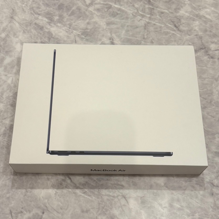 Apple MacBook Air Liquid Retinaディスプレイ 13.6 MLY43J/A