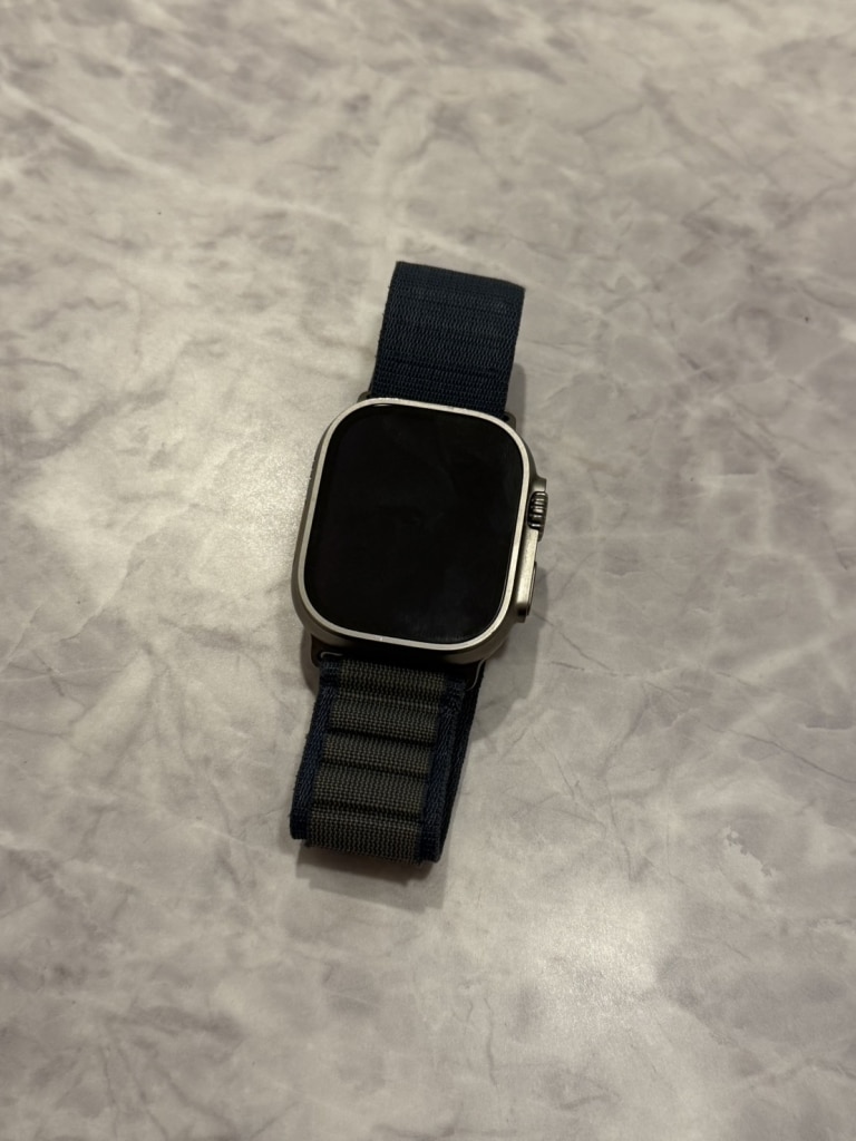 Apple Watch Ultra2 チタニウムケース MREQ3J/A