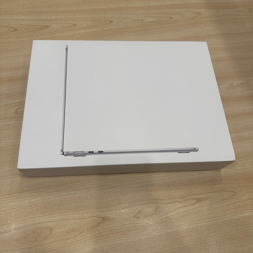 MacBook Air 13インチ 256GB MLXY3J/A シルバー