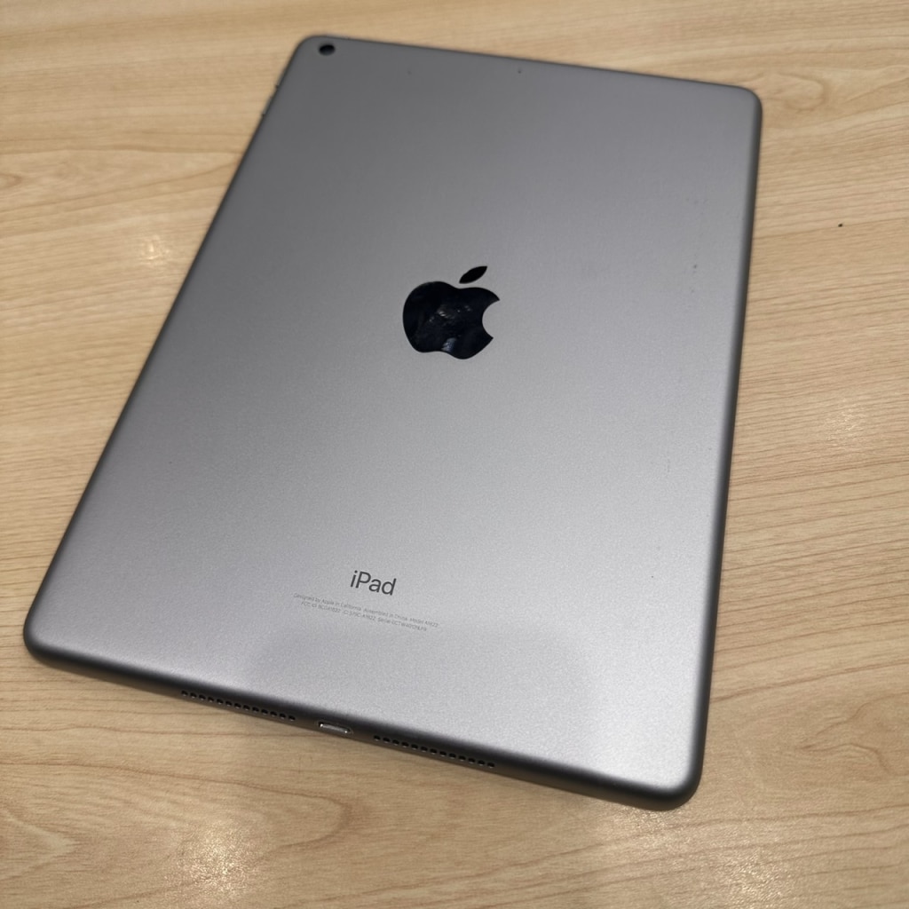 iPad 第5世代 Wi-Fiモデル 32GB スペースグレイ MP2F2J/A