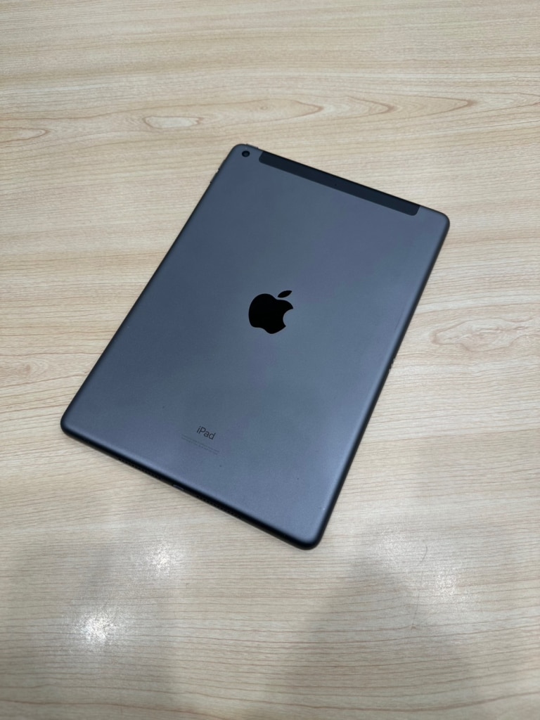 iPad（第8世代） Cellular 32GB スペースグレイ MYMH2J/A