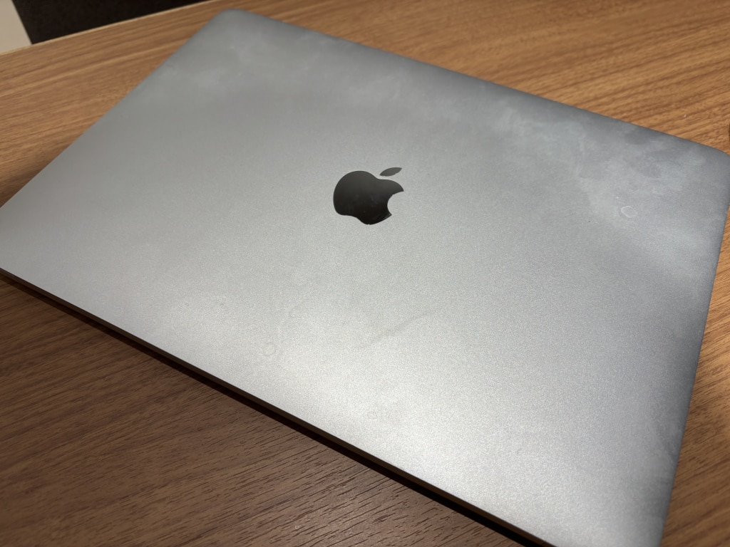 Apple MacBook Pro 13インチ 2019 A2159