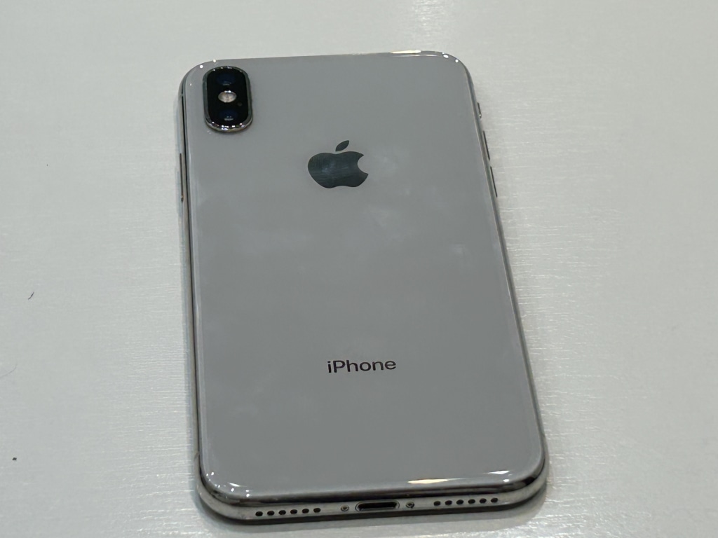 au/SIMロック解除済 iPhoneX 256GB シルバー MQC22J/A