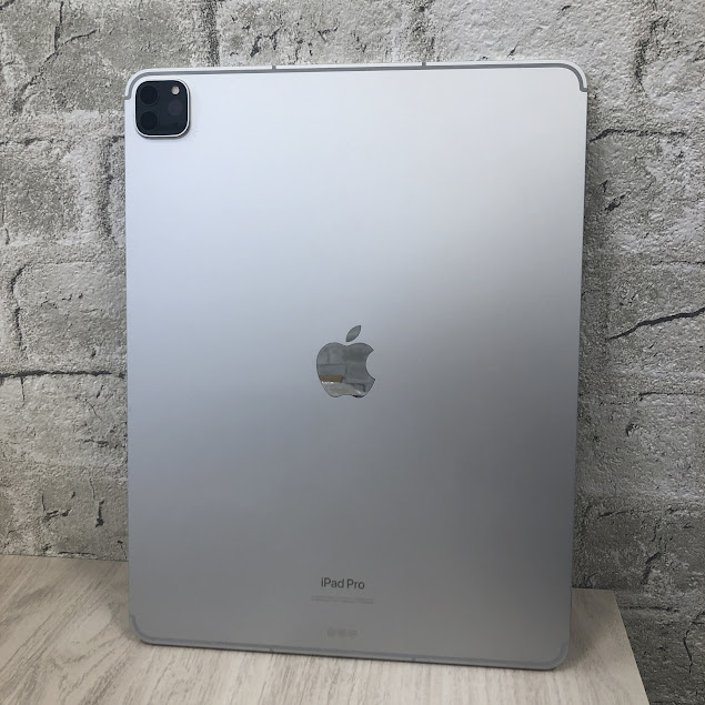 国内版SIMフリー iPad Pro 12.9インチ 第6世代 Wi-Fi+Cellular 512GB MP233J/A