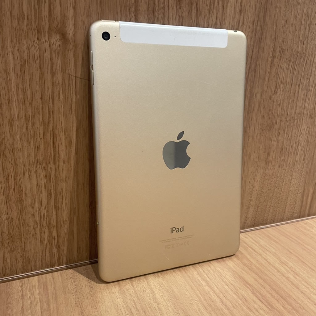 docomo SIMロック解除済み iPadmini4 16GB ゴールド MK712J/A