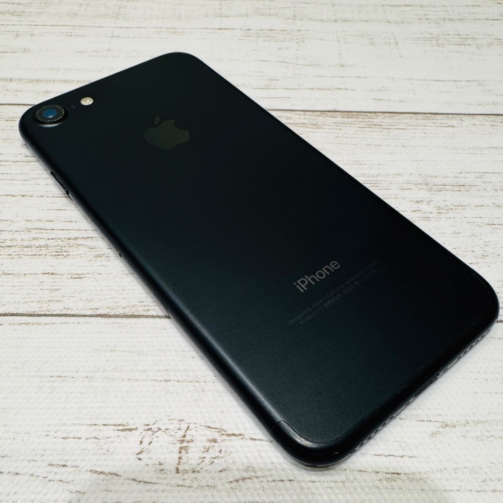 SIMロック解除(Softbank) iPhone7 128GB ブラック MNCK2J/A