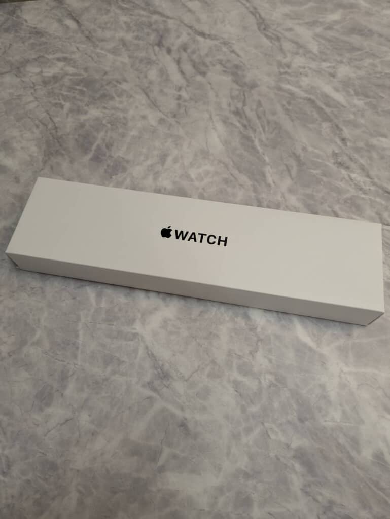 Apple Watch SE GPSモデル 40mm MYDP2J/A