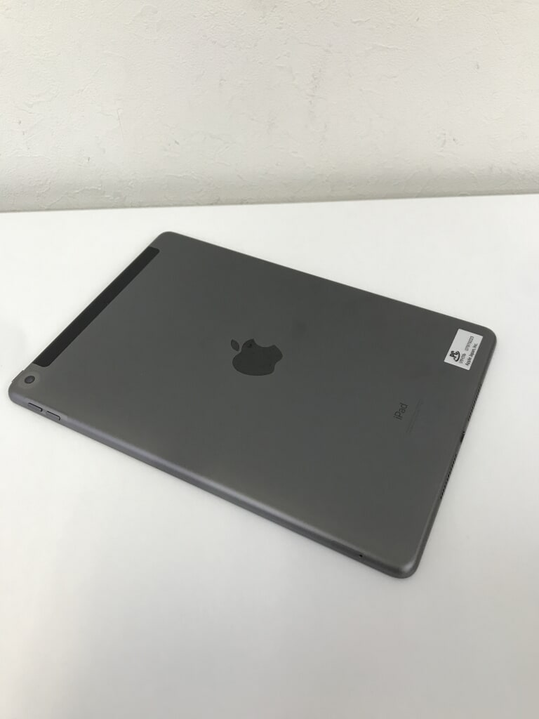 SIMロック解除(docomo)iPad 10.2inch 第7世代 Wi-Fi+Cellular 32GB スペースグレイ MW6A2J/A