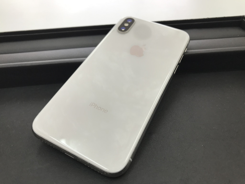 SIMロック解除(docomo)iPhoneX 256GB シルバー NQC22J/A