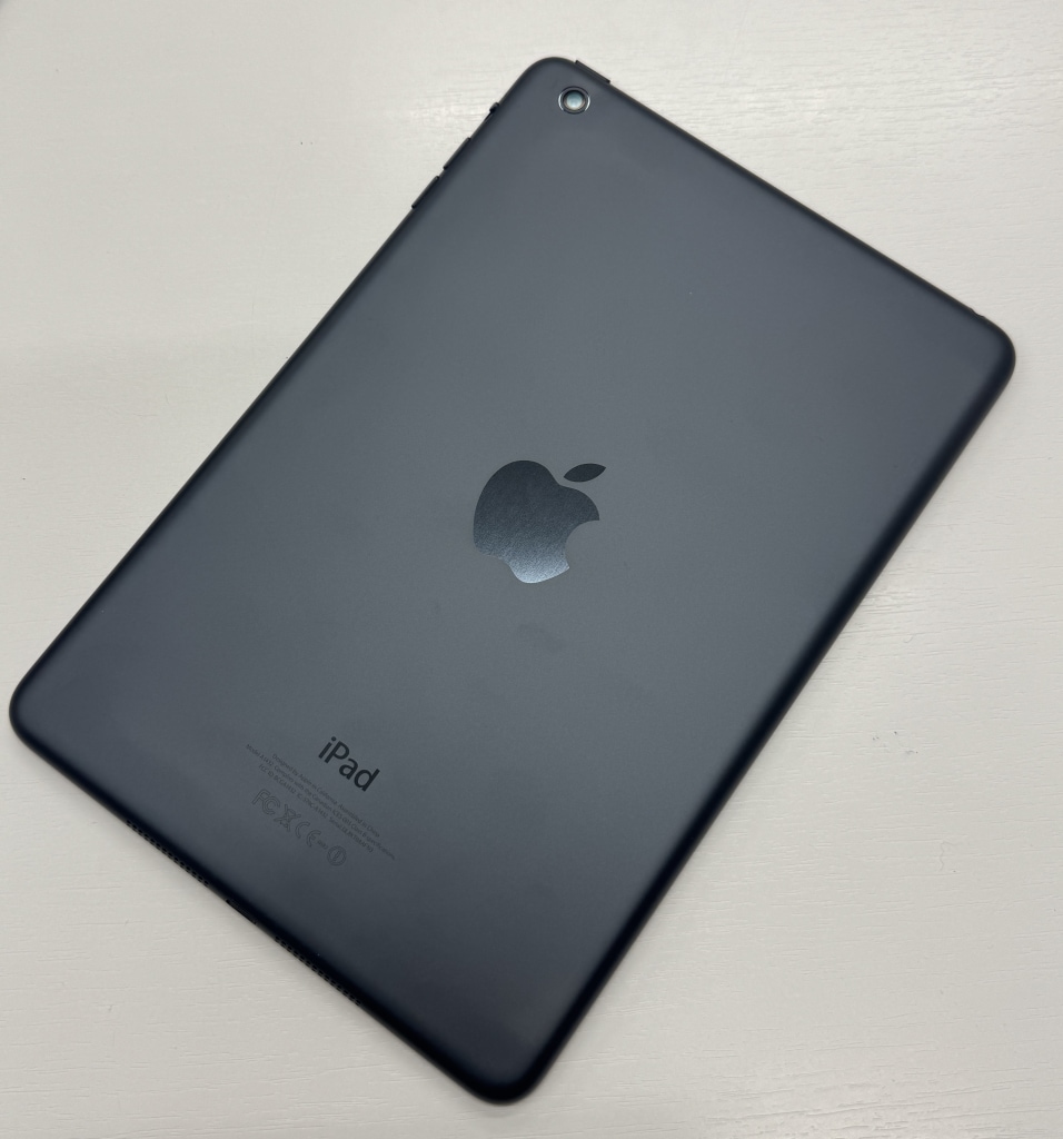 Apple iPadmini Wi-Fiモデル 16GB ブラック&スレート MD528J/A