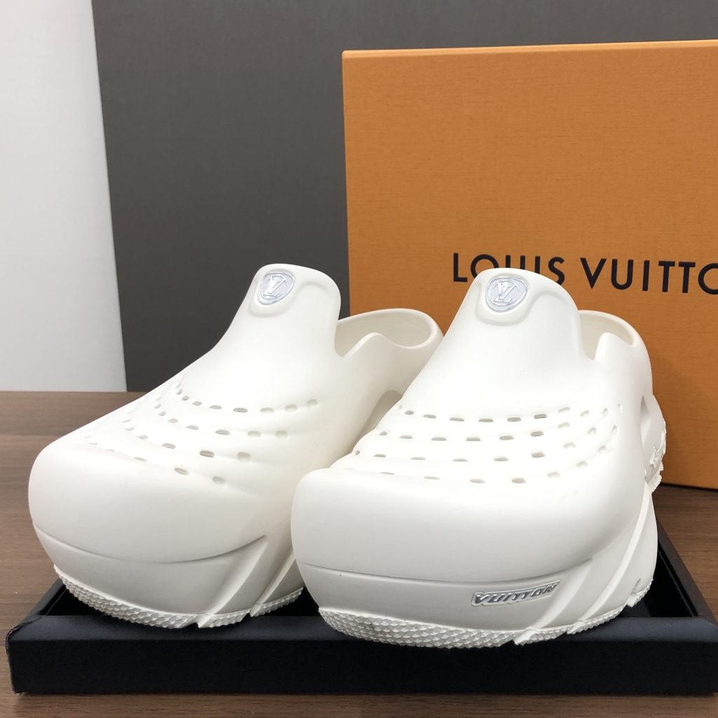 ルイヴィトン	LV シャーク サンダル 1ACX2U