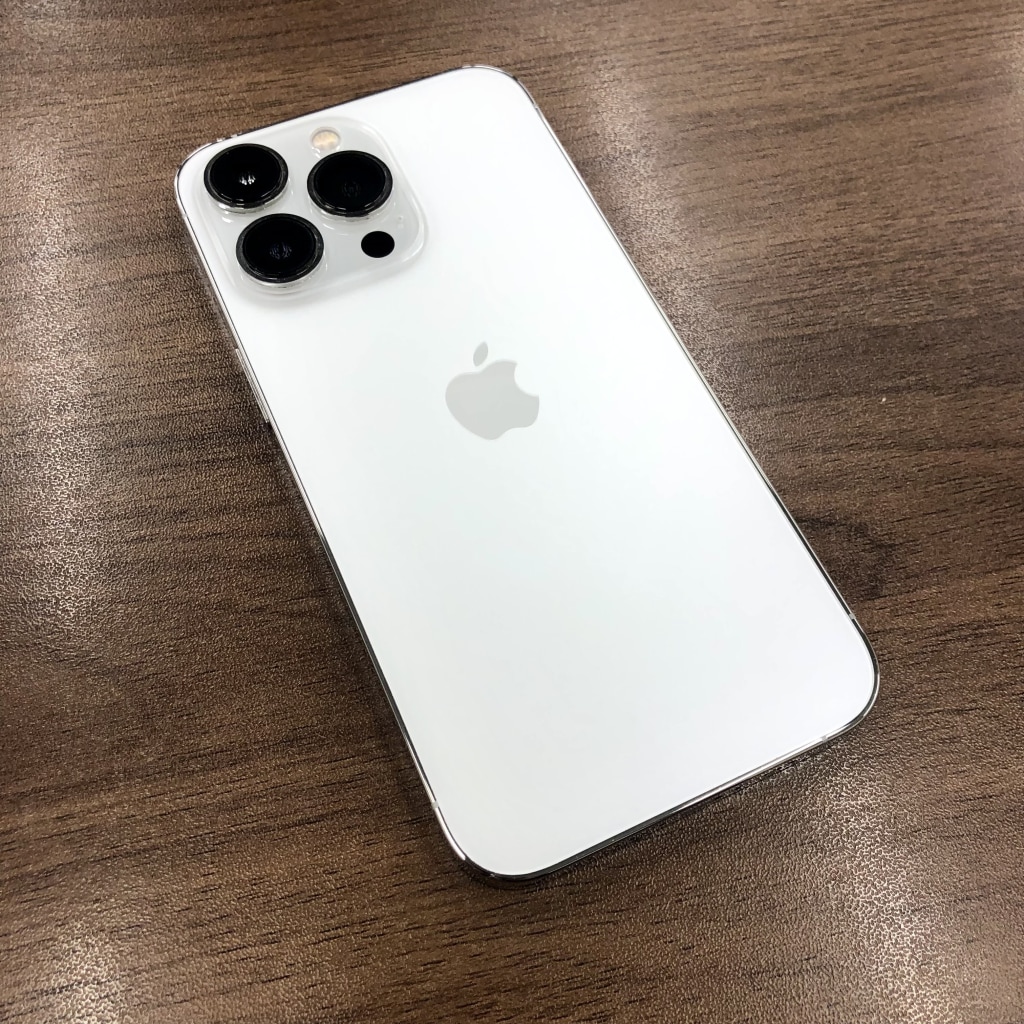 docomo/SIMロック解除 iPhone13Pro 256GB シルバー MLUP3J/A